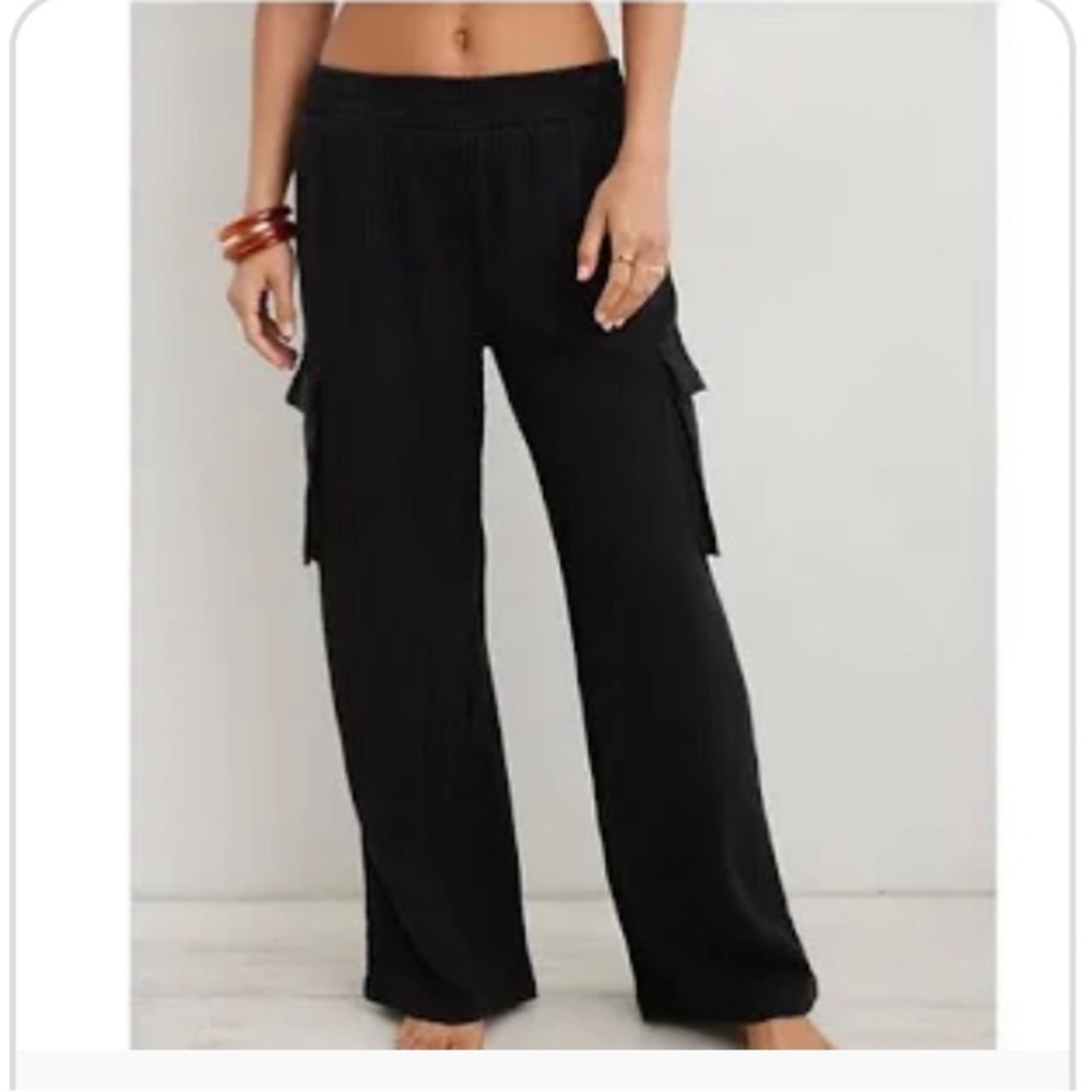 Aerie High-Waisted Pool-to-Party Cargo Pant